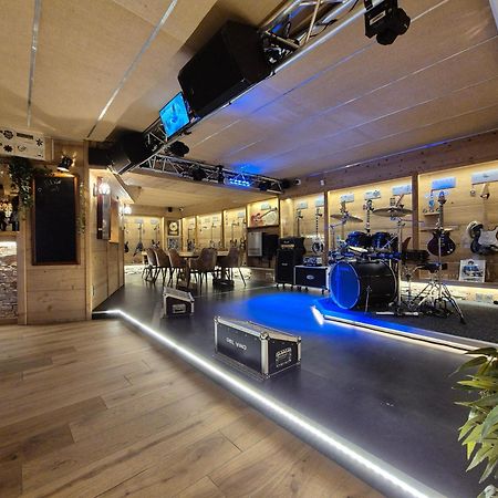 Del Vino Bar A Vin & Guitares Appartement Sauna Terrasse Garage 奥尔尚普韦内 外观 照片