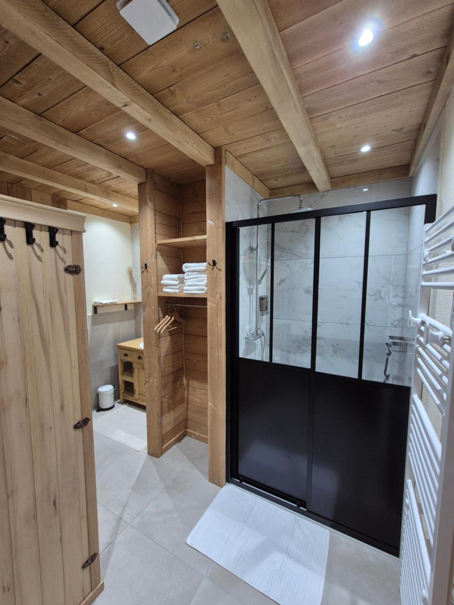 Del Vino Bar A Vin & Guitares Appartement Sauna Terrasse Garage 奥尔尚普韦内 外观 照片